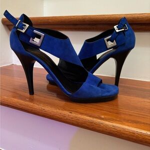 Donald J Pliner Blue heels